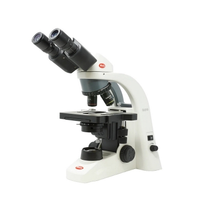 Microscopio Binocular BA-210S, Óptica Plana Corregida a Infinito, 4 Objetivos 1000x, Revólver  Invertido, Platina Sin Cremallera, LED 
