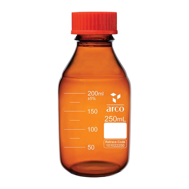 Frasco tipo schott boro 3.3 250ml graduado, color caramelo