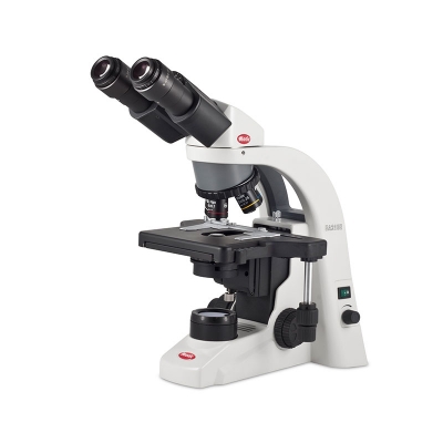 Microscopio Binocular BA-210E, Óptica Plana Corregida a Infinito, 4 Objetivos 1000x , RevólverInvertido, Platina Sin Cremallera, LED