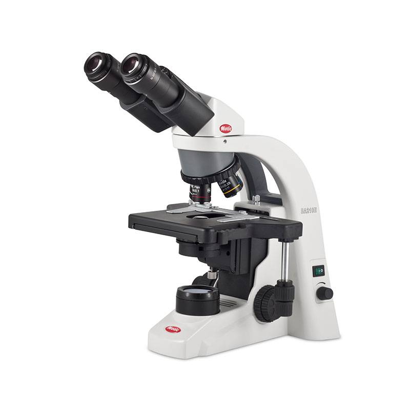 Microscopio Binocular BA-210E, Óptica Plana Corregida a Infinito, 4 Objetivos 1000x, Platina Sin Cremallera, LED